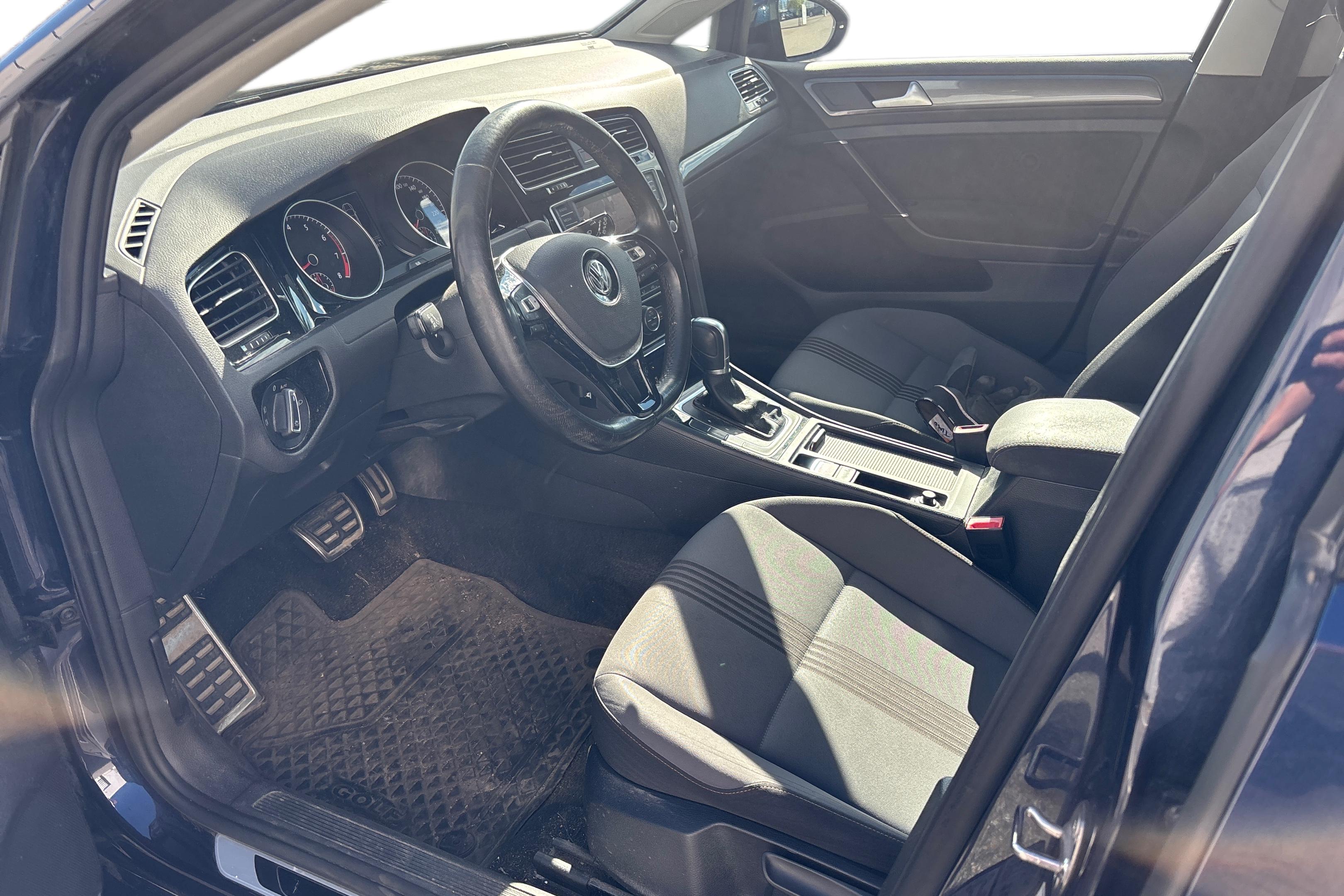 Volkswagen Golf 2016, kuva 3/3