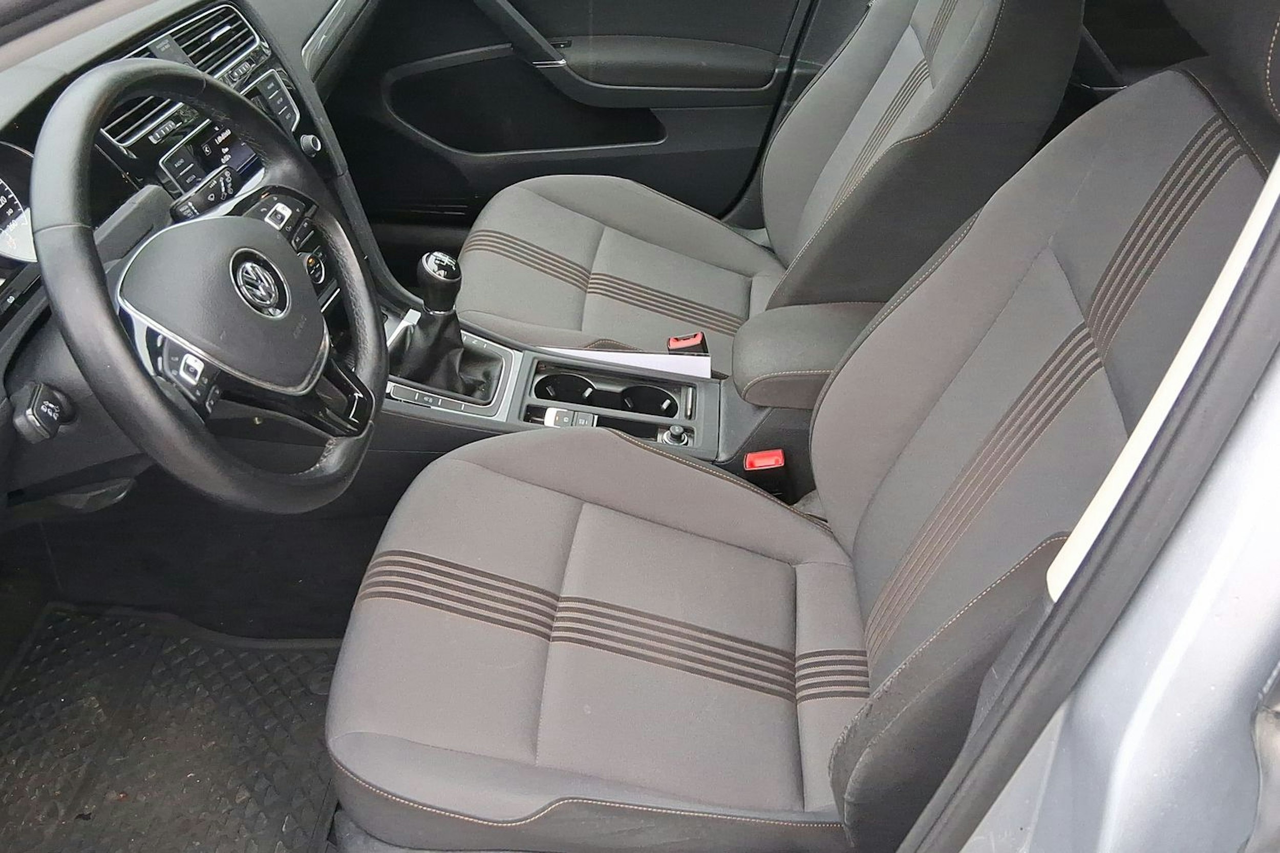 hopea Volkswagen Golf 2016 kuva 9.