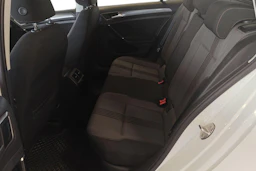 valkoinen Volkswagen Golf 2016 kuva 8.