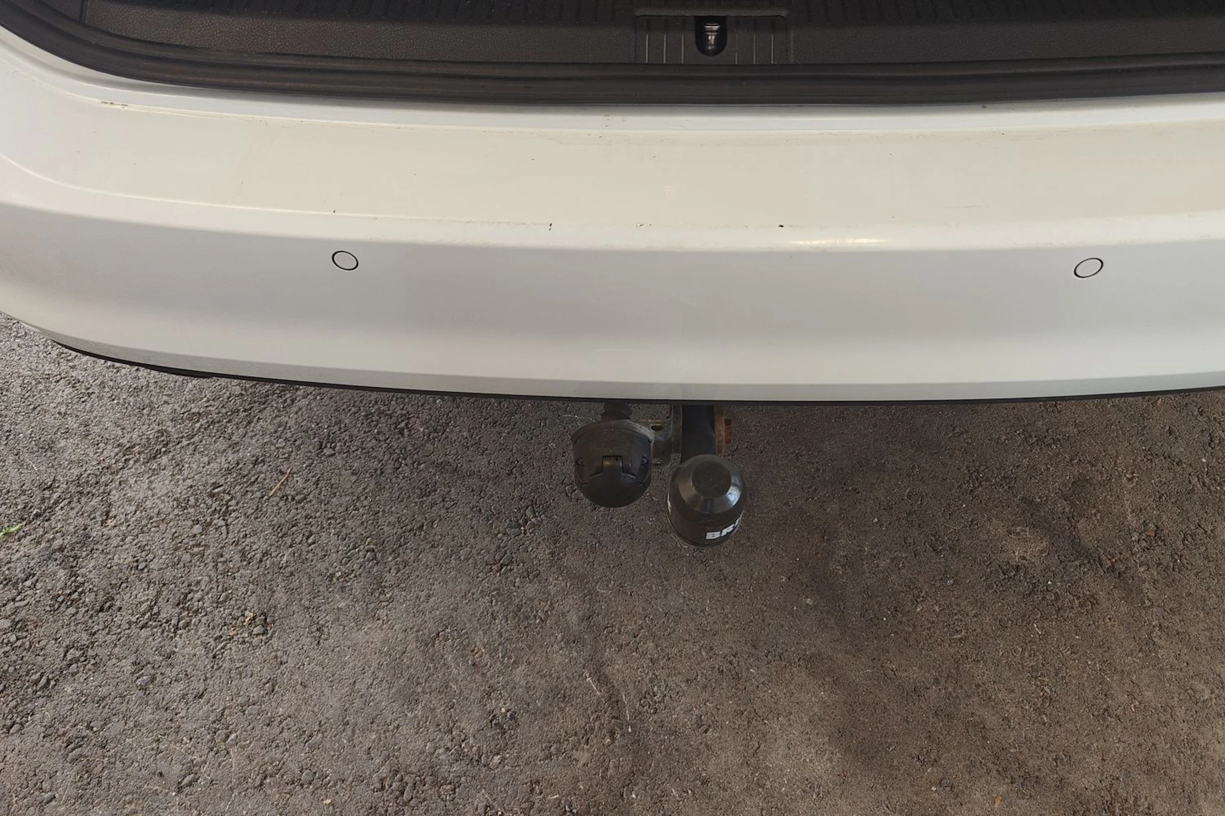 valkoinen Volkswagen Golf 2016 kuva 12.