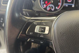 valkoinen Volkswagen Golf 2016 kuva 14.