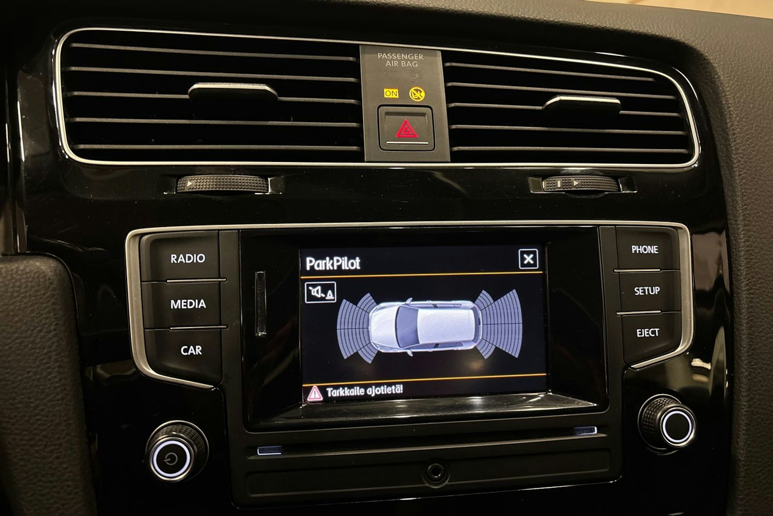 harmaa Volkswagen Golf 2016 kuva 18.