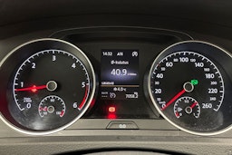 met. punainen Volkswagen Golf 2016 kuva 46.