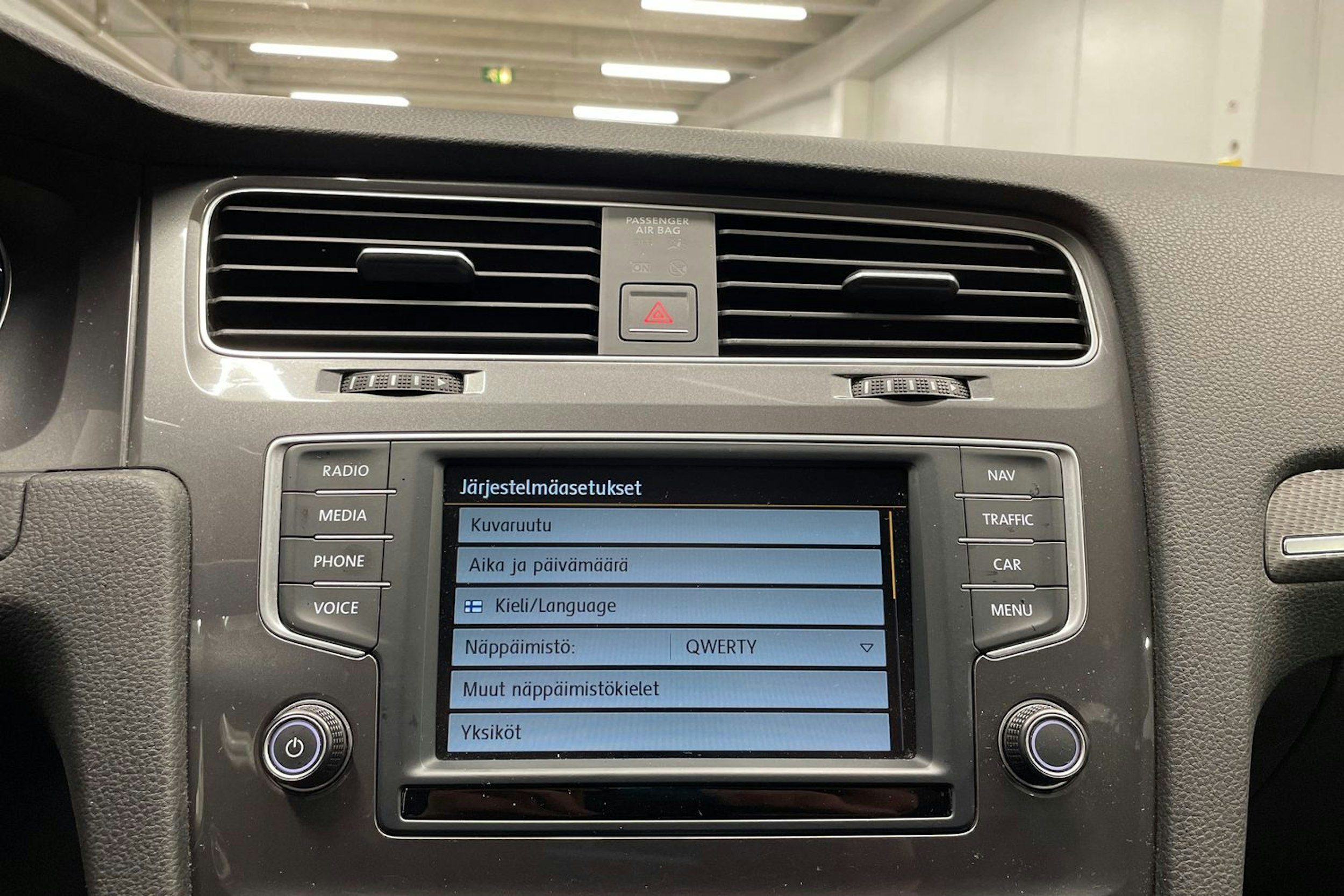 met. punainen Volkswagen Golf 2016 kuva 50.