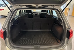 harmaa Volkswagen Golf 2016 kuva 12.