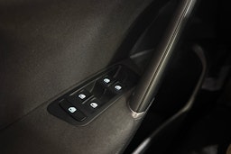 harmaa Volkswagen Golf 2016 kuva 20.
