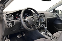 harmaa Volkswagen Golf 2016 kuva 7.