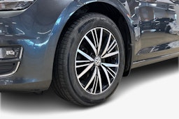 harmaa Volkswagen Golf 2016 kuva 11.