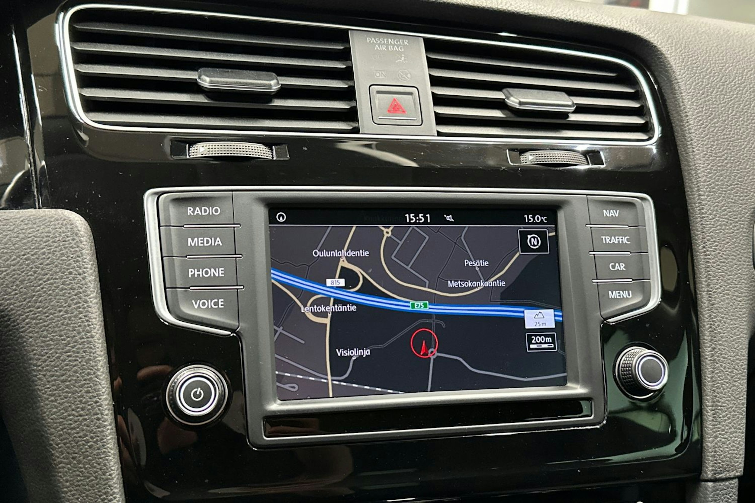 harmaa Volkswagen Golf 2016 kuva 18.