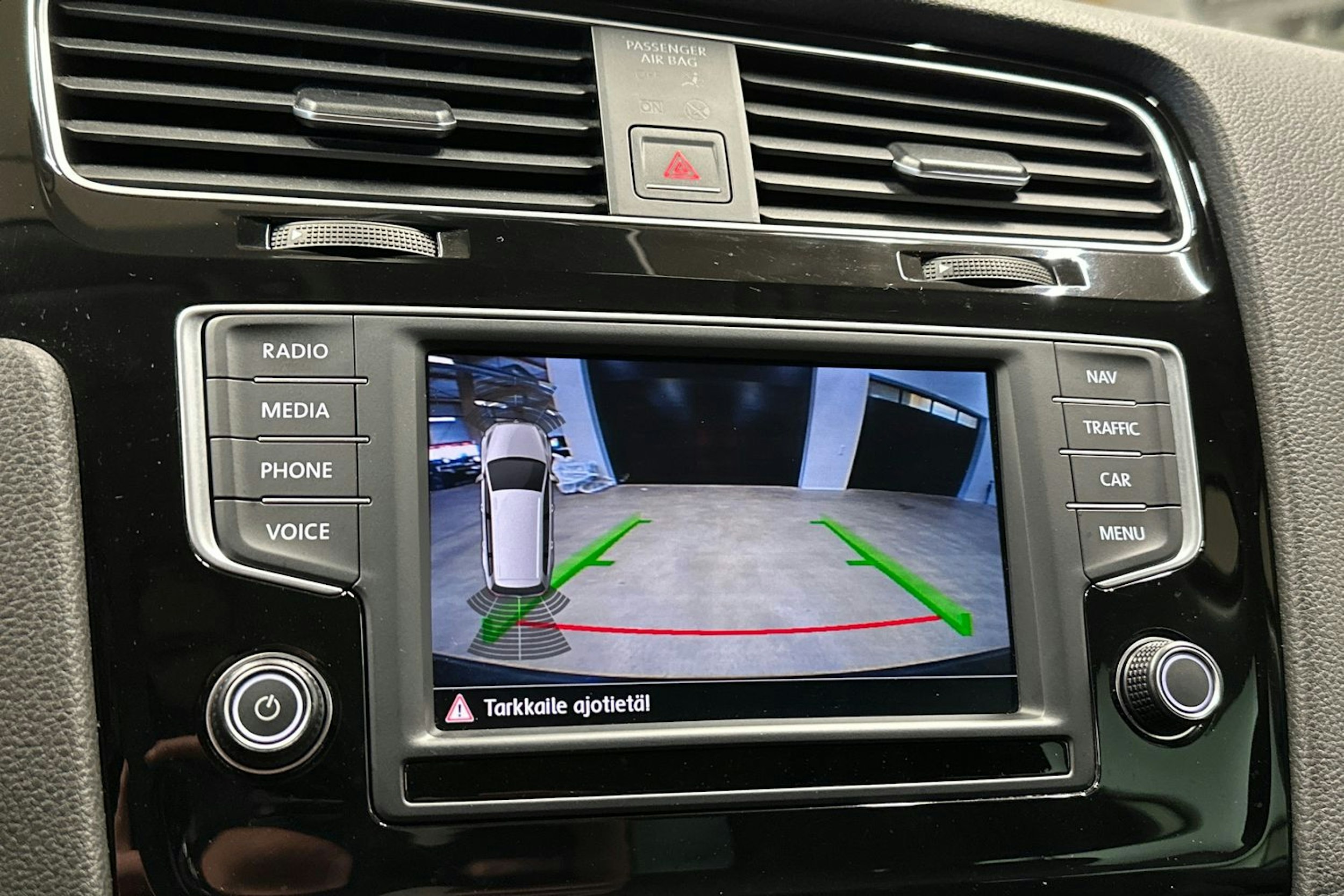 harmaa Volkswagen Golf 2016 kuva 19.
