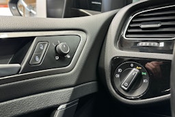 harmaa Volkswagen Golf 2016 kuva 29.