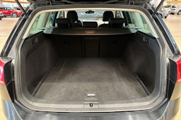 harmaa Volkswagen Golf 2016 kuva 30.