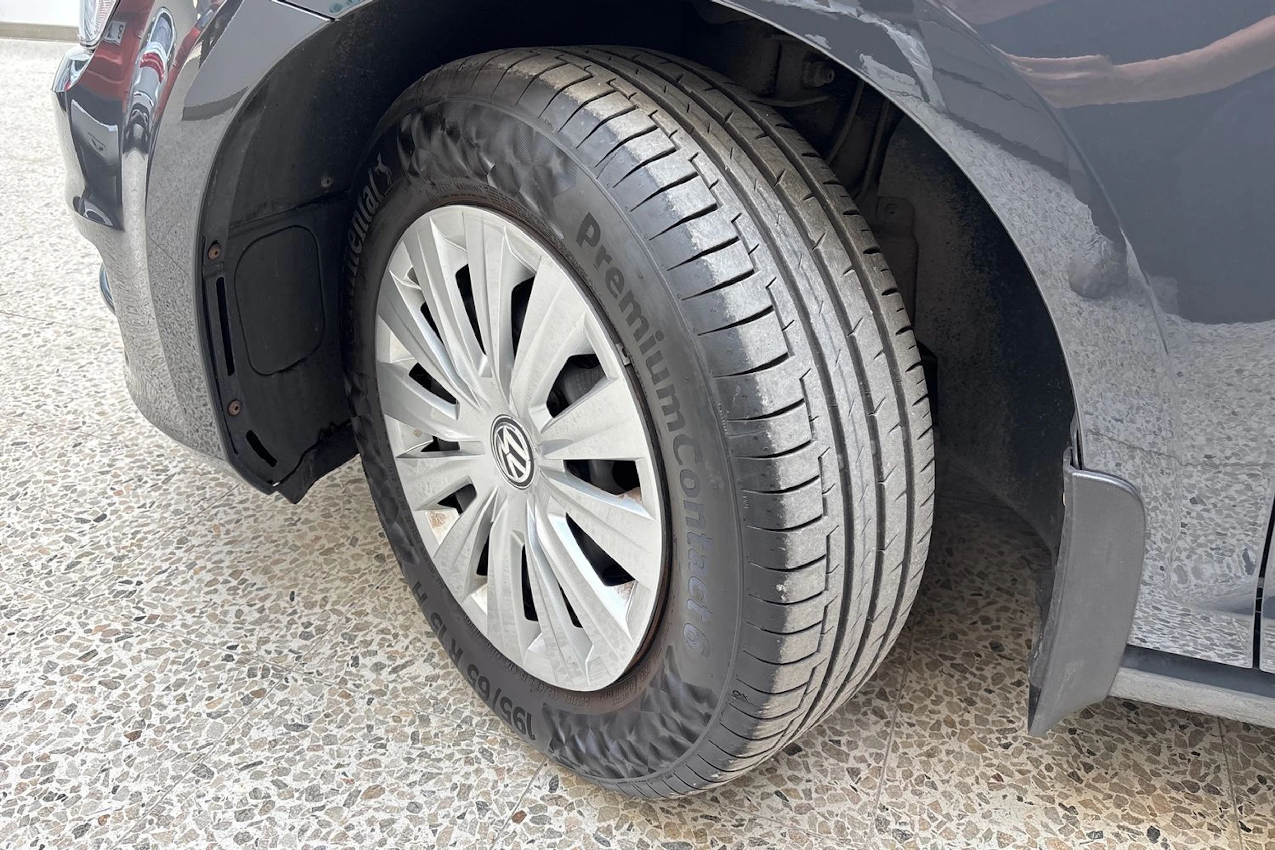 harmaa Volkswagen Golf 2017 kuva 10.