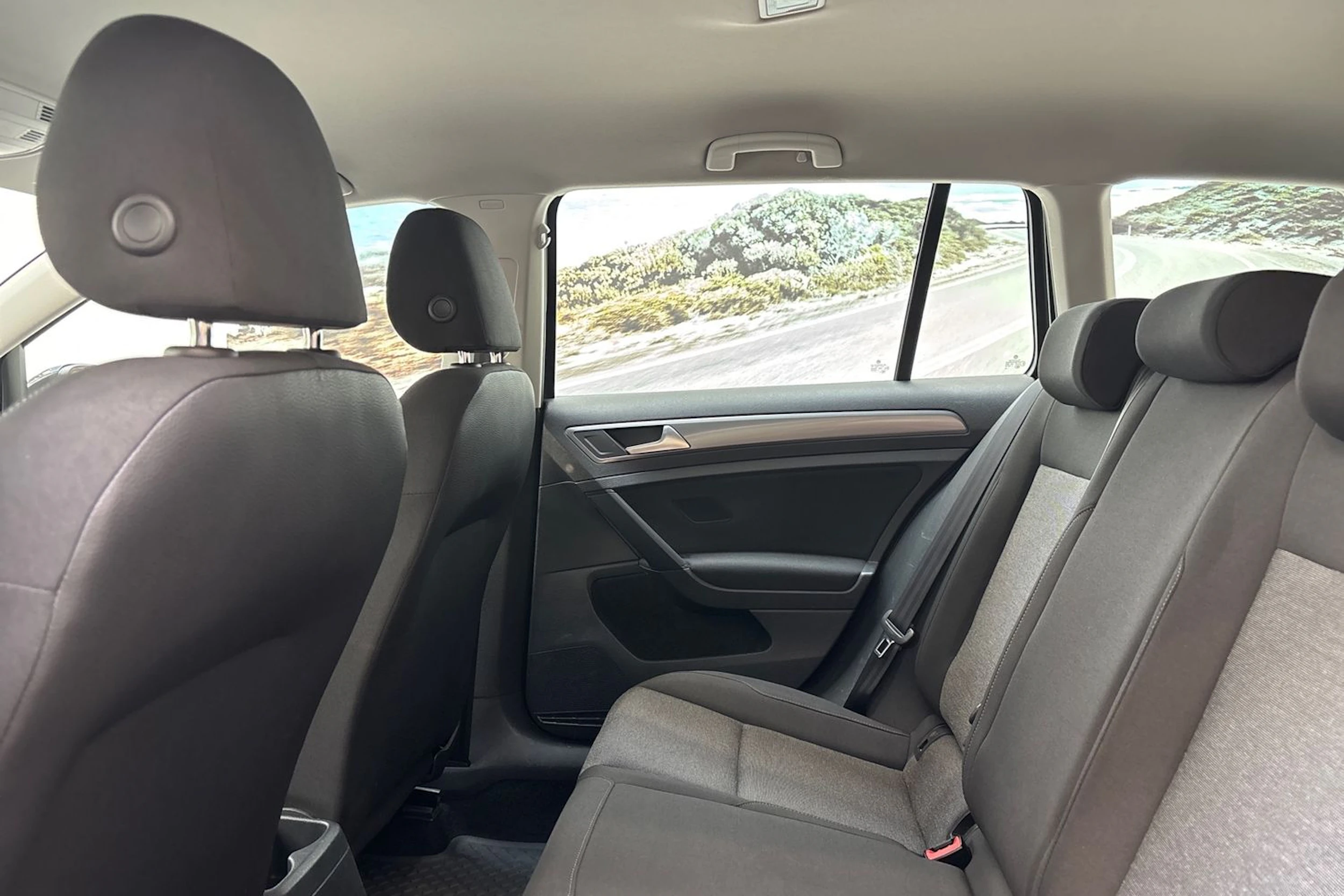 harmaa Volkswagen Golf 2017 kuva 12.