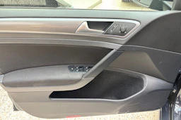 harmaa Volkswagen Golf 2017 kuva 13.
