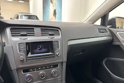 harmaa Volkswagen Golf 2017 kuva 18.