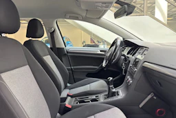 harmaa Volkswagen Golf 2017 kuva 20.
