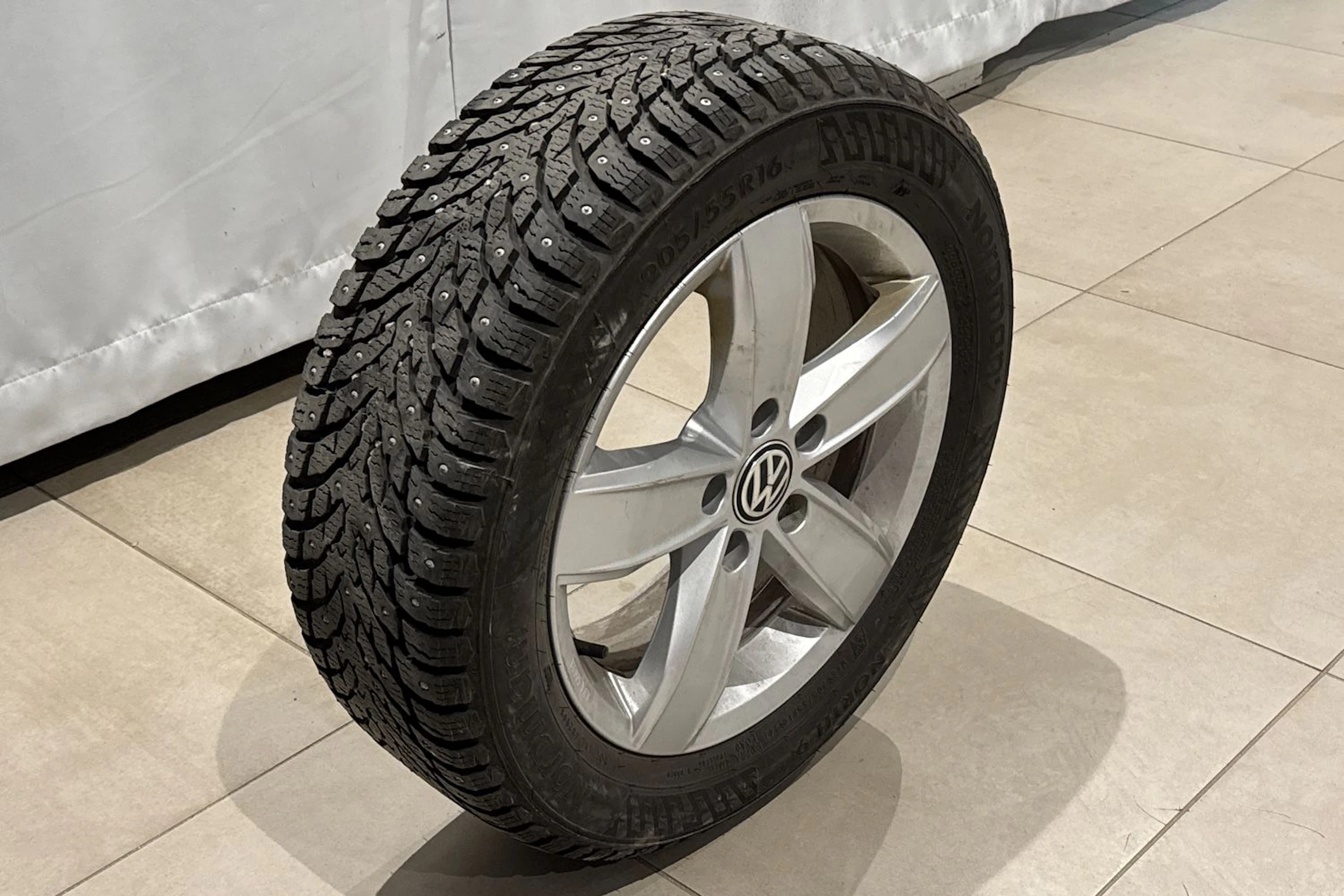 musta Volkswagen Golf 2017 kuva 15.