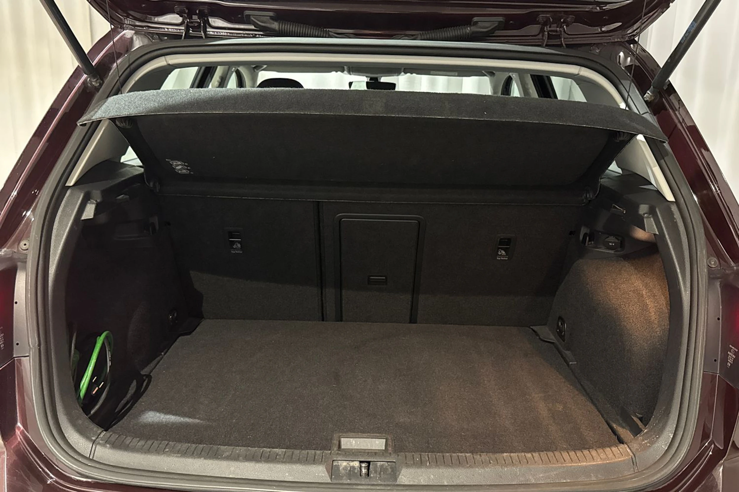 musta Volkswagen Golf 2017 kuva 16.