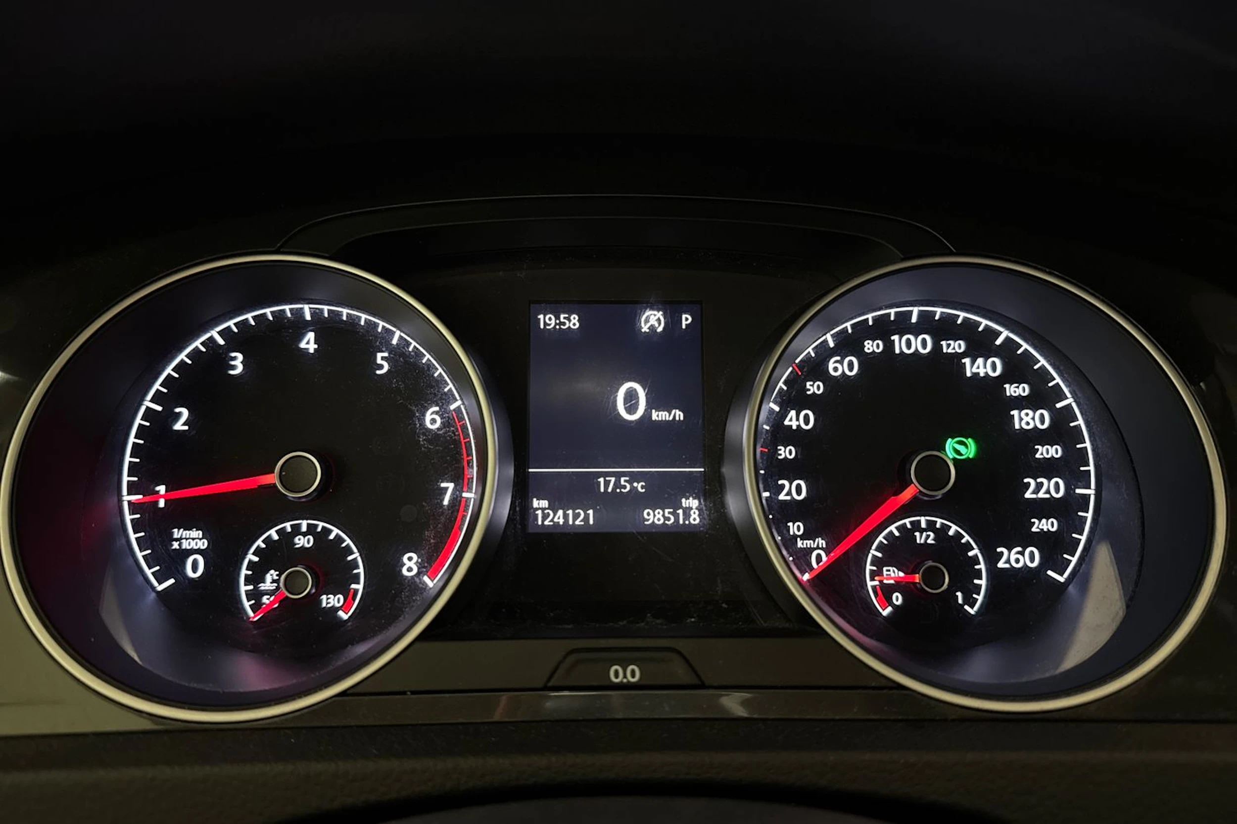 musta Volkswagen Golf 2017 kuva 19.