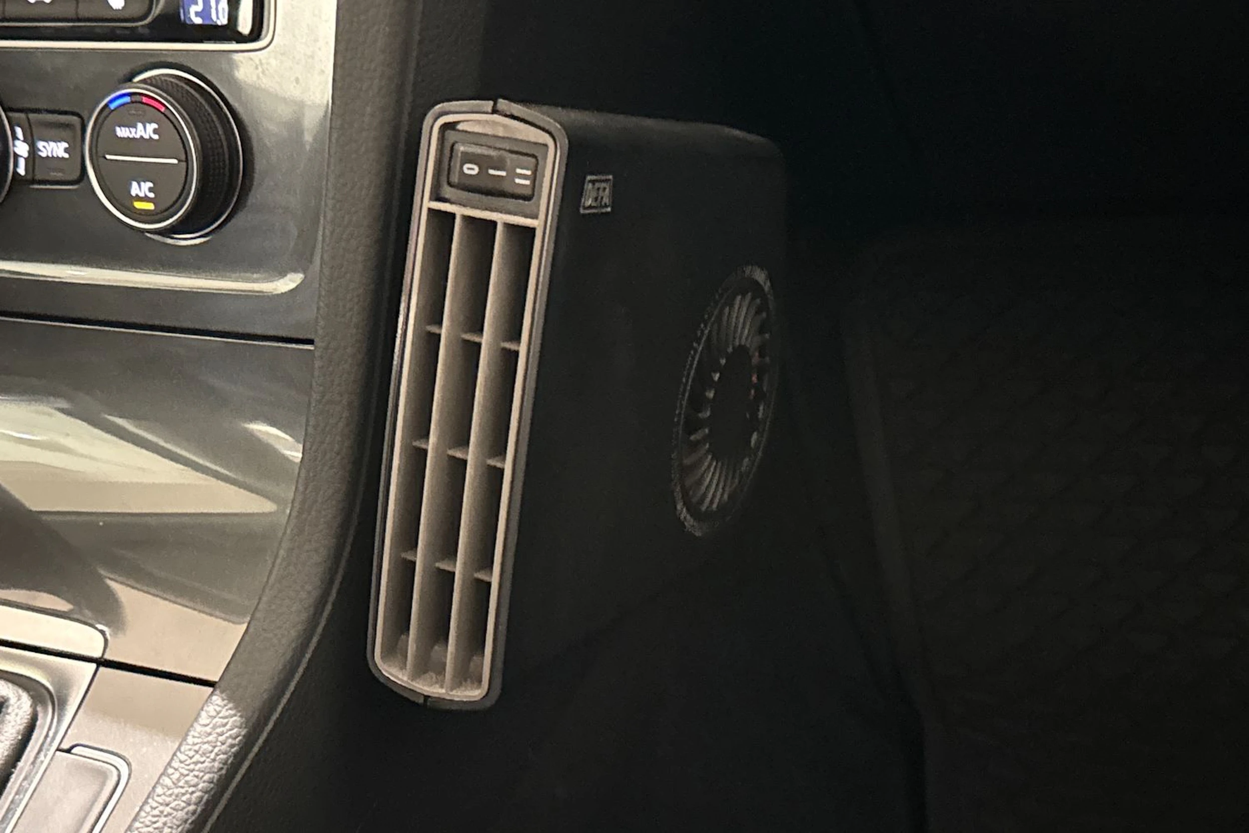 musta Volkswagen Golf 2017 kuva 25.