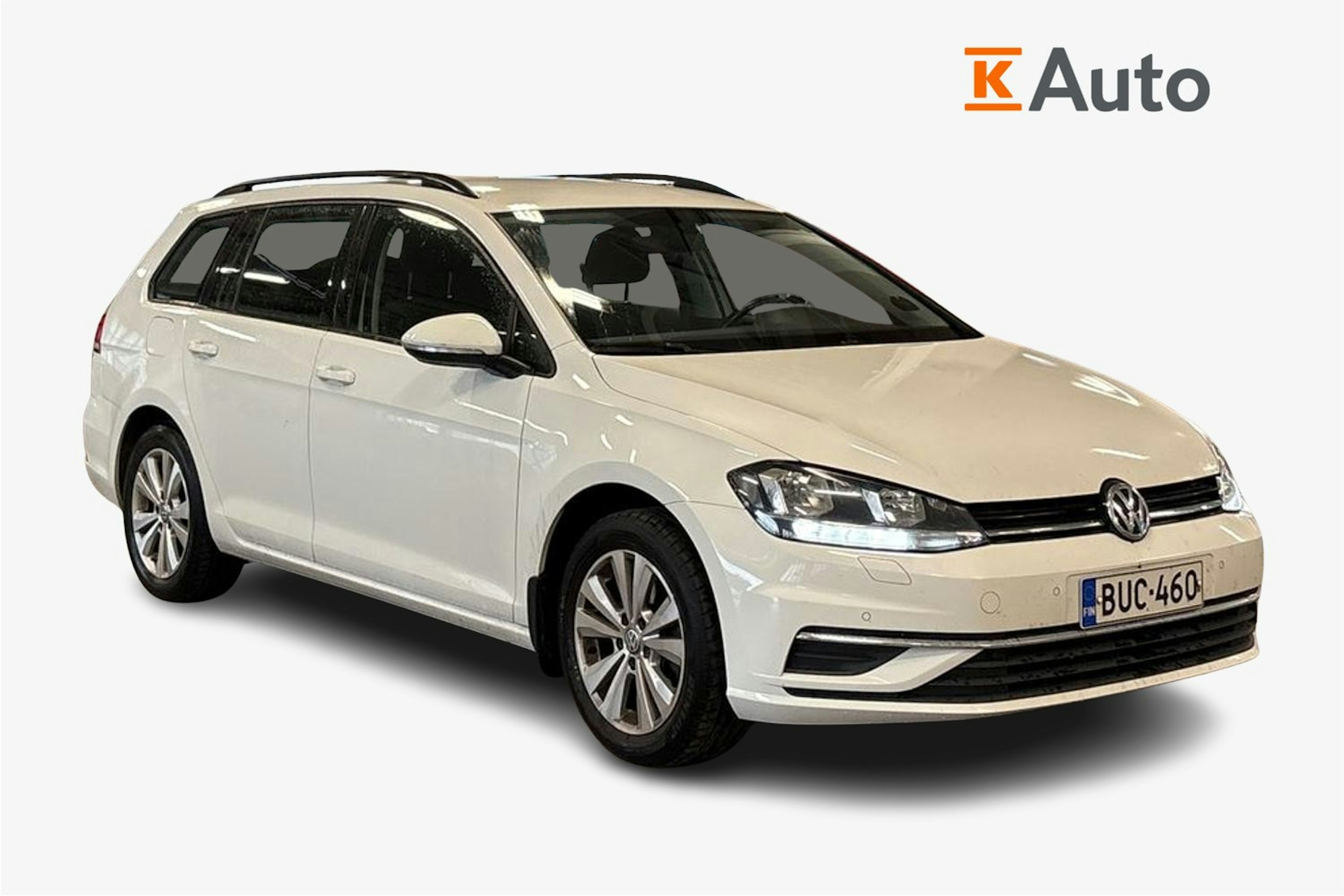 valkoinen Volkswagen Golf 2017 kuva 1.