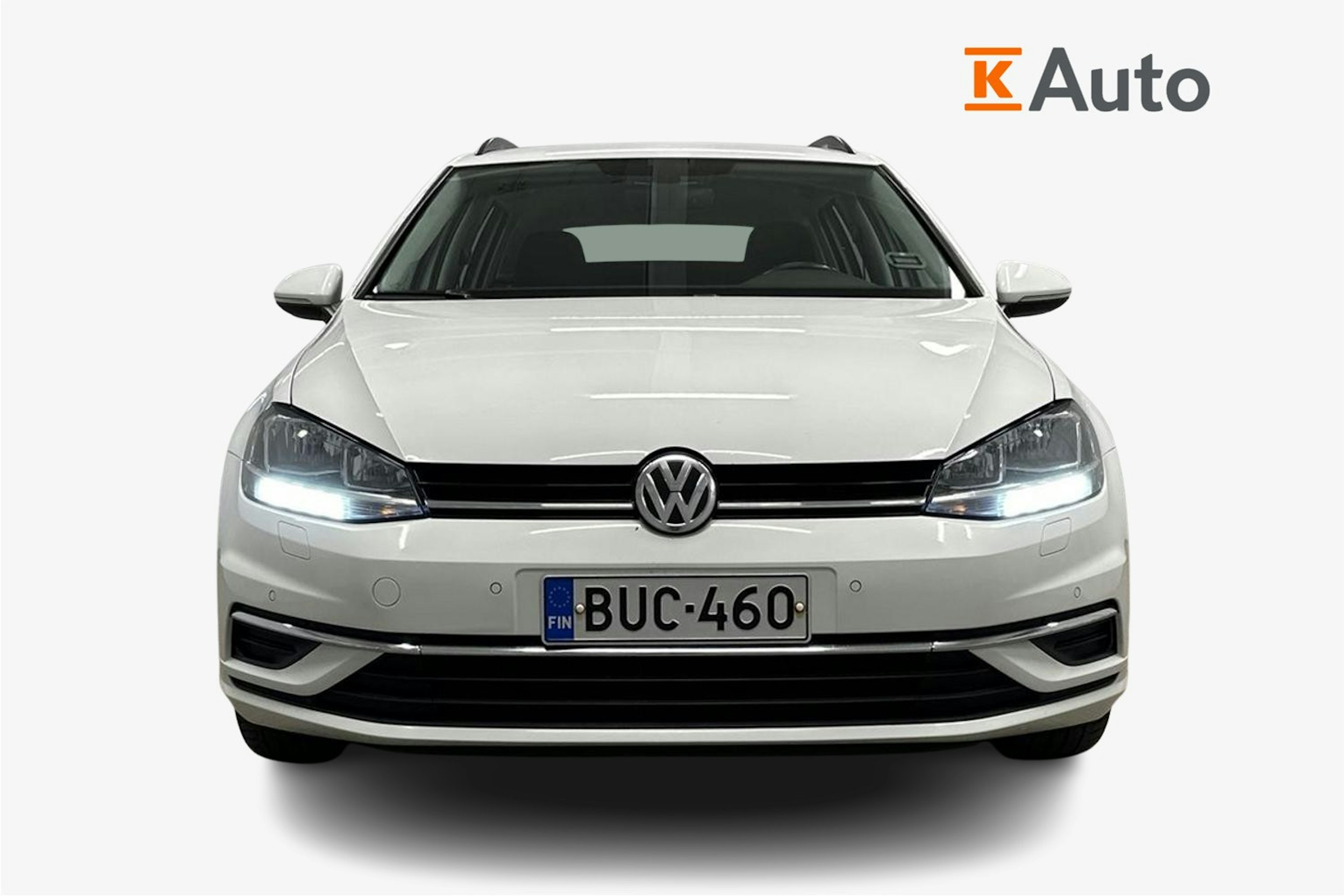 valkoinen Volkswagen Golf 2017 kuva 5.
