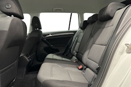 valkoinen Volkswagen Golf 2017 kuva 10.