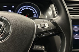 valkoinen Volkswagen Golf 2017 kuva 18.