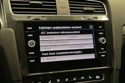 valkoinen Volkswagen Golf 2017 kuva 24.