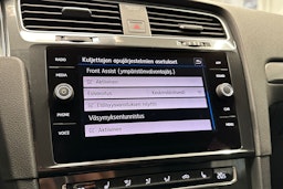 valkoinen Volkswagen Golf 2017 kuva 25.
