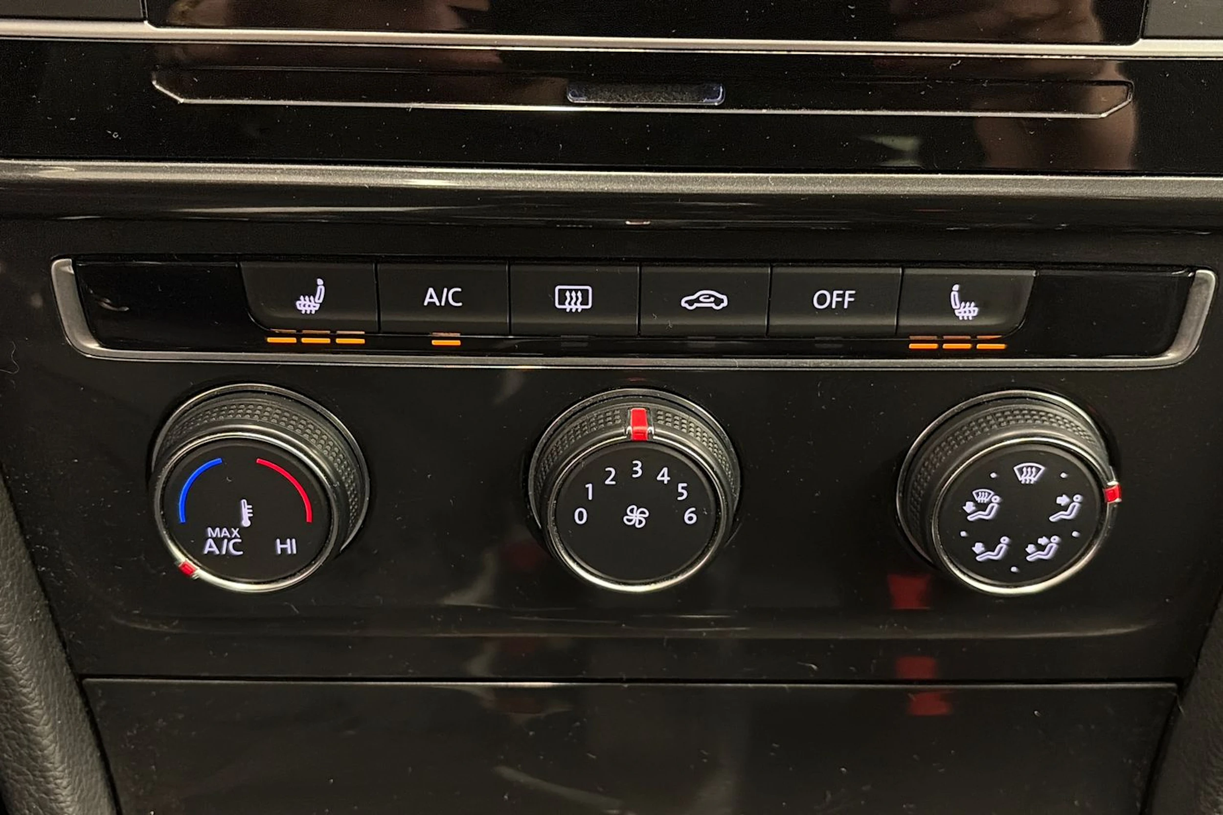 harmaa Volkswagen Golf 2017 kuva 18.