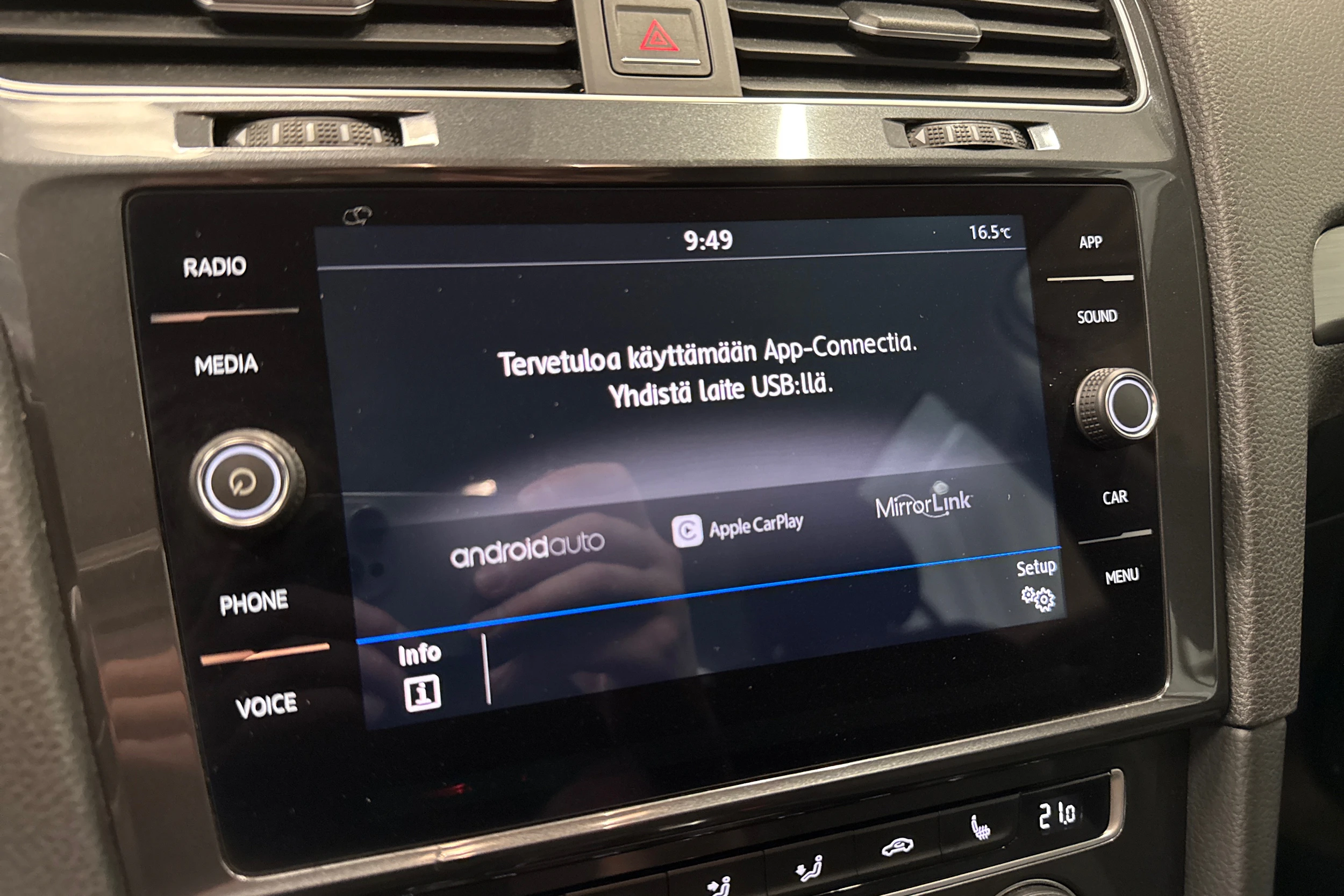 Valkoinen Volkswagen GOLF 2017 kuva 16.