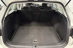 Valkoinen Volkswagen GOLF 2017 kuva 19.