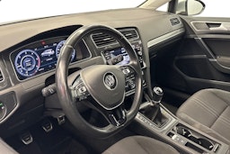 musta Volkswagen Golf 2017 kuva 6.