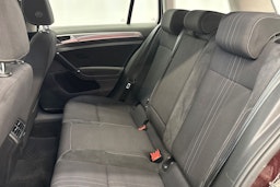 musta Volkswagen Golf 2017 kuva 10.
