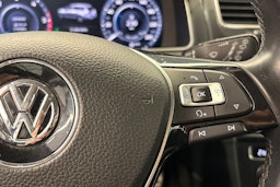 musta Volkswagen Golf 2017 kuva 15.