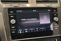 musta Volkswagen Golf 2017 kuva 18.