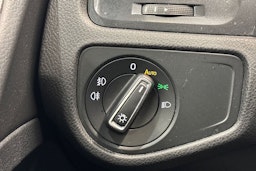 musta Volkswagen Golf 2017 kuva 27.