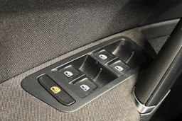 musta Volkswagen Golf 2017 kuva 29.