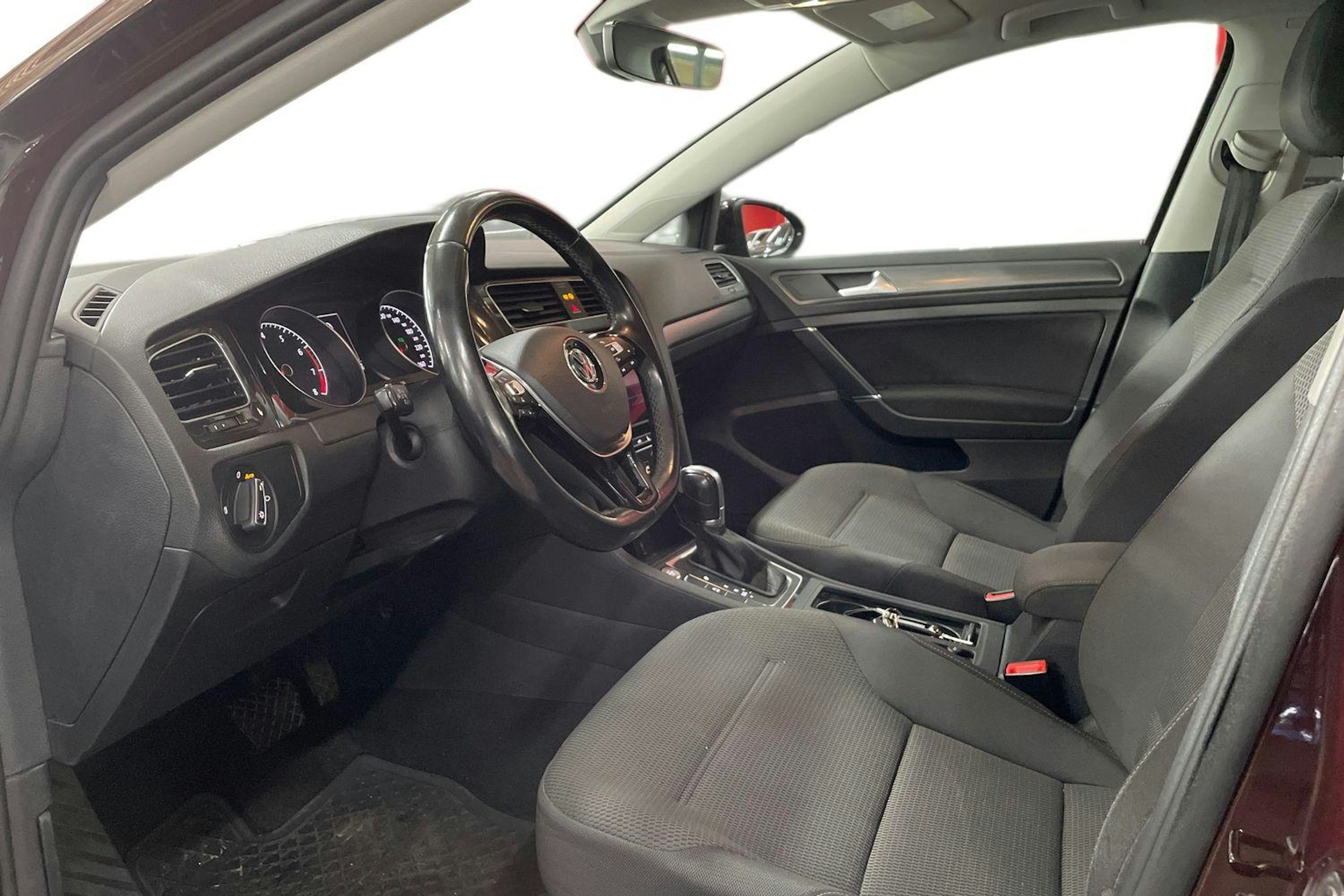 Musta Volkswagen GOLF 2017 kuva 7.