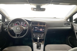 Musta Volkswagen GOLF 2017 kuva 9.