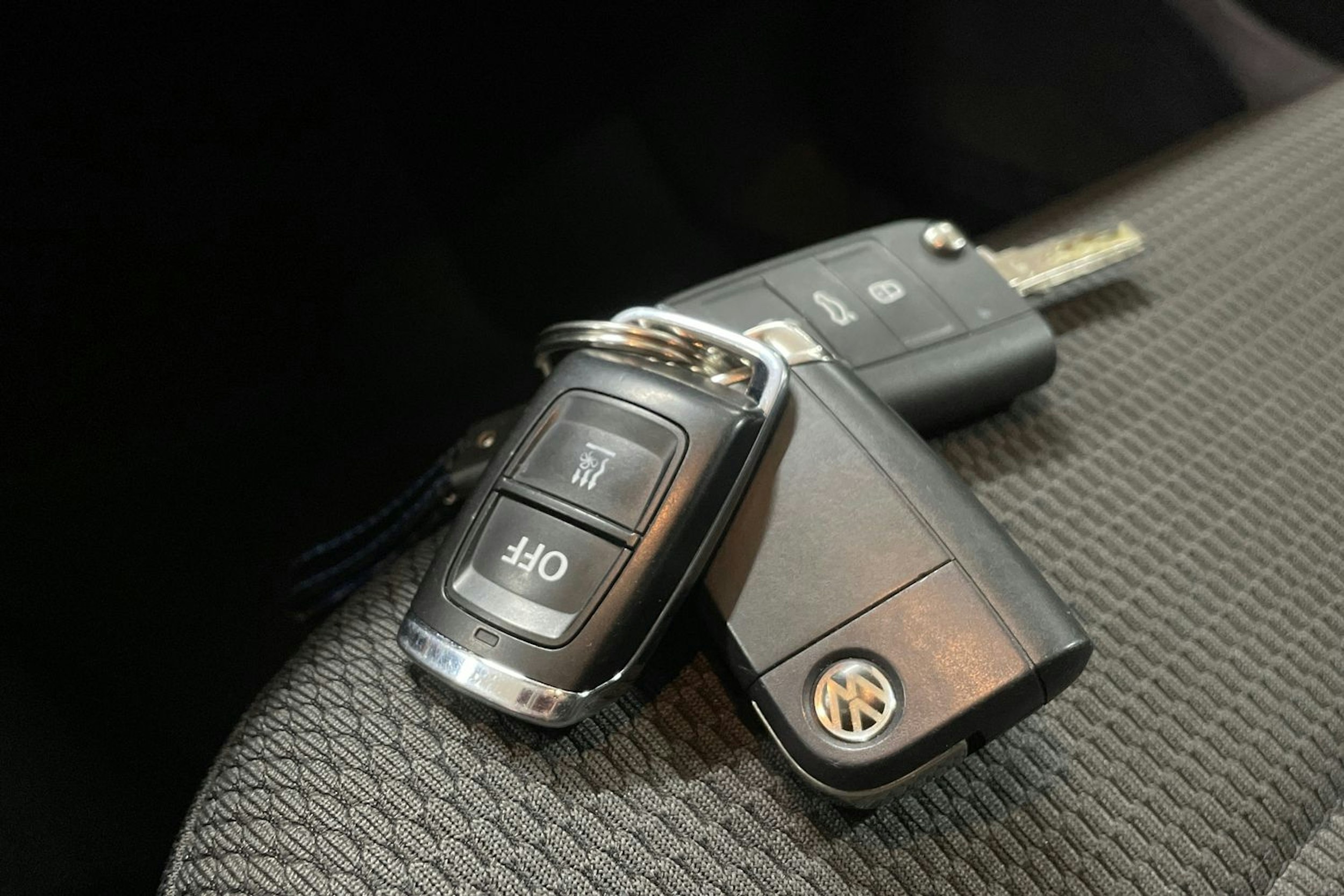 Musta Volkswagen GOLF 2017 kuva 17.