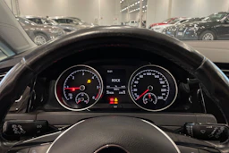 musta Volkswagen Golf 2017 kuva 13.