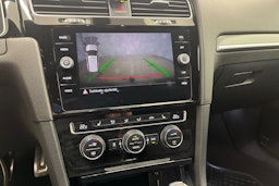 Musta Volkswagen GOLF 2017 kuva 18.