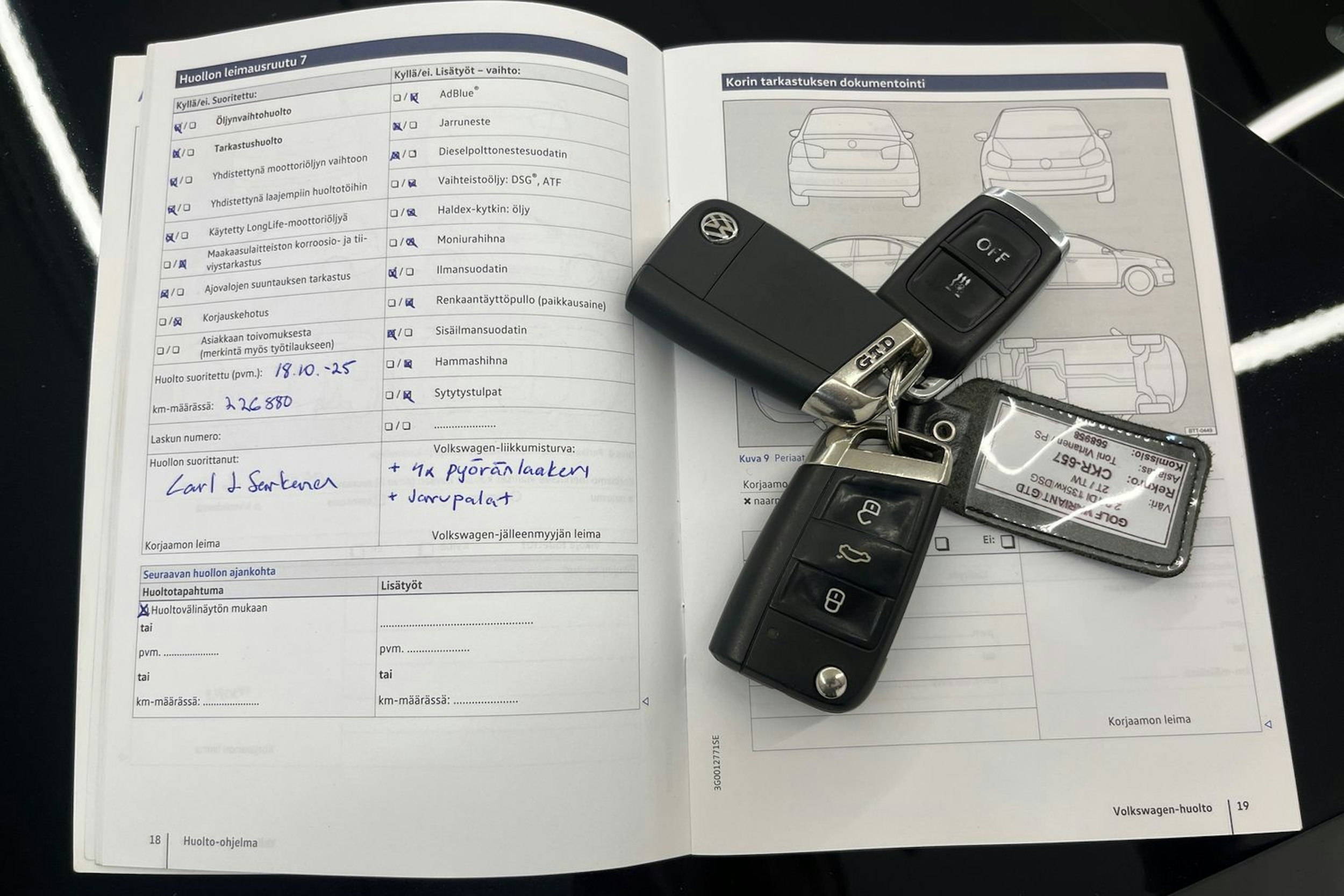 Musta Volkswagen GOLF 2017 kuva 24.