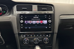 musta Volkswagen Golf 2017 kuva 19.