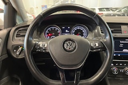 valkoinen Volkswagen Golf 2017 kuva 15.