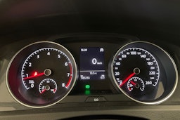 valkoinen Volkswagen Golf 2017 kuva 18.