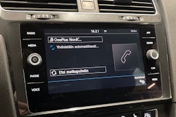 valkoinen Volkswagen Golf 2017 kuva 26.